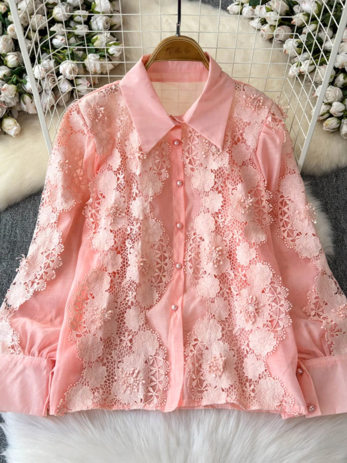 المرأة أزياء طية صدر السترة الدانتيل قميص سليم صالح زر أسفل الجوف خارج عارضة بلوزة