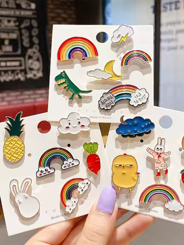 10/20/30/40/50Pcs Enamel Pin Badge Random Cute Animal Plant Metal Brooches  Backpack Lapel Badges Women Kid Jewelry Accessories