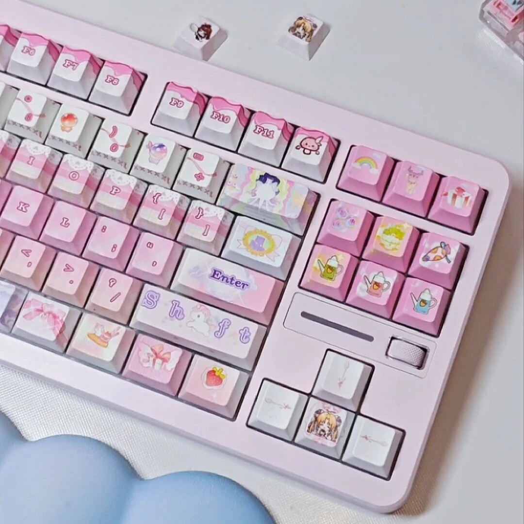 Anime Pink Keycaps 122-Key PBT Sublimation MOA Cherry Profile Keycap for ANSI Alice Layout MX Switch Gaming Mechanical Keyboards
