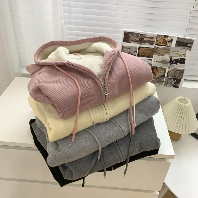 

Grey Plush Hooded Sweatshirt for Women in 2023 Winter Loose Fitting Casual Thickened Lamb Velvet Zippered Cardigan Jacket