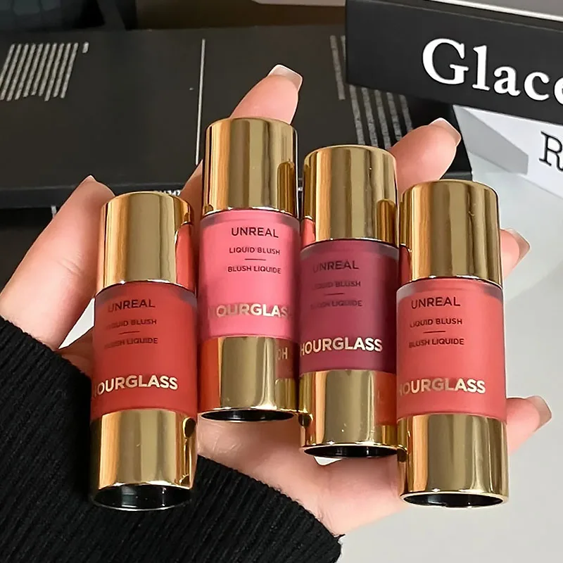 ลิปสติกแบบแท่ง Hourglass Makeup รุ่น Phantom Volumising Glossy Balm ลิปกลอสเนื้อฉ่ำวาว พร้อมกระจกในตัว ใช้เป็นบลัชออน คอนซีลเลอร์ ติดทนนาน บำรุงริมฝีปาก