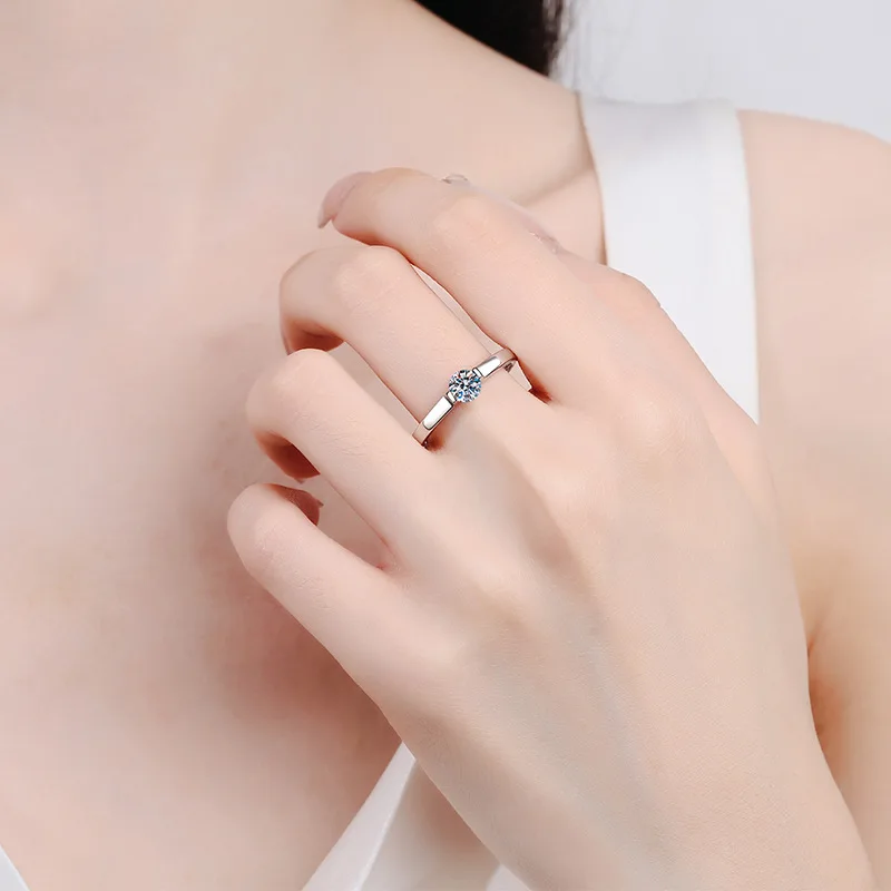 Trumium 0.5ct D Color VVS1 Moissanite Rings for Women 925 Sterling Silver Engagement Wedding Band Fine Jewelry With Certificate