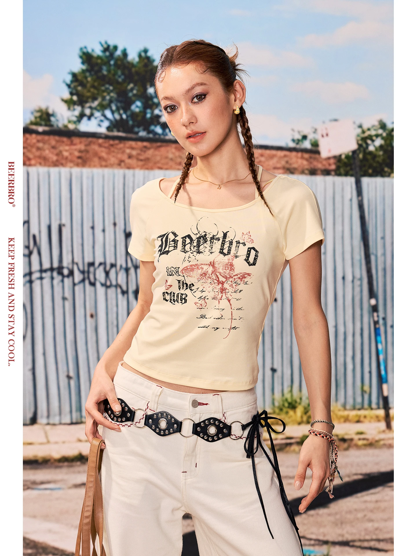 

Футболка BeerBro Cool Hot Girl с принтом и стразами, утягивающая талию, с завязками на шее, женская, с коротким рукавом, летняя, с принтом