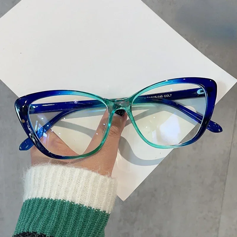Blue Light Blocking Eye Protection Eyewear Retro Gradient Butterfly Frame Reading Glasses Cat Eye Clear Lens Presbyopia Glasses
