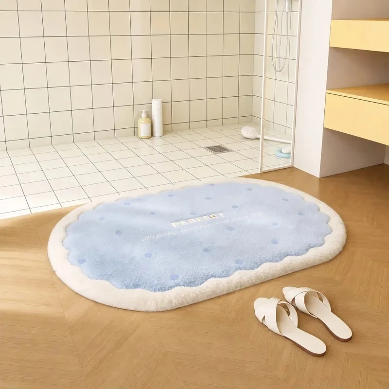 VIKAMA Cute Polka Dot Bath Mat, Non-Slip Soft Plush Shower Rug, Absorbent Machine Washable Oval Bathroom Mat