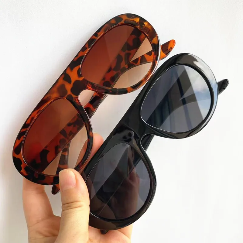

Fashion Sunglasses Unisex Sun Glasse Small Frame Anti-UV Spectacles Oval Eyeglasses Frog Mirror Retro Ornamental
