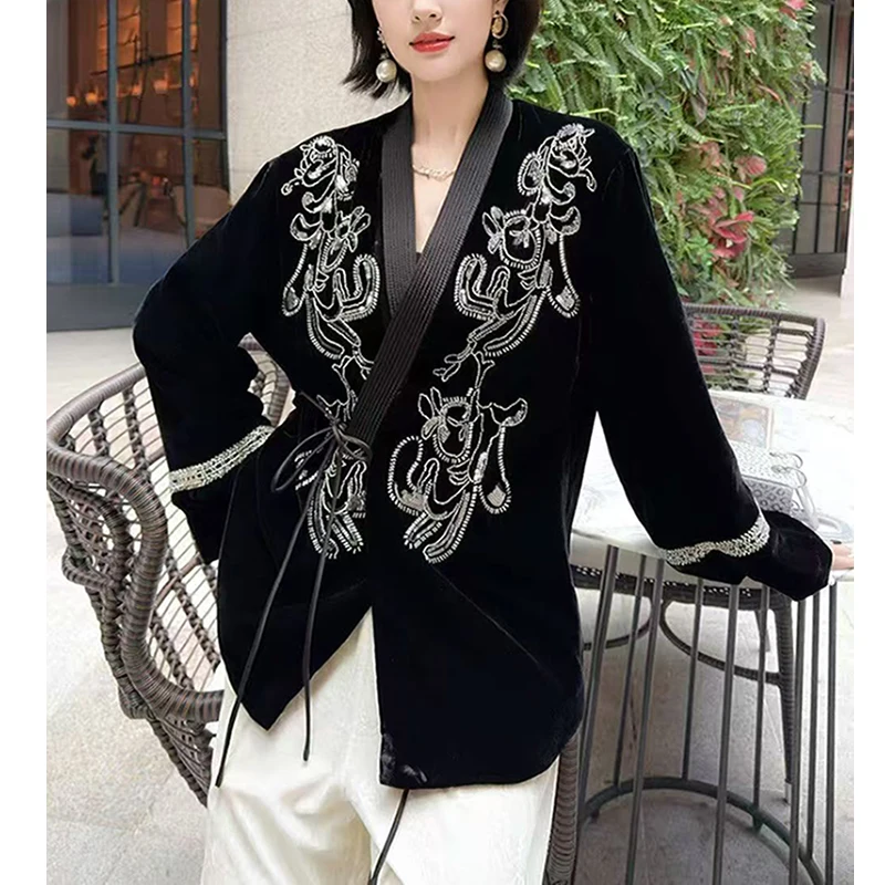 Autumn New Exclusive Design Retro Style V-neck Silk Velvet Fabric Flare Sleeve Exquisite Bead Embroidery Women's Coat S-XL