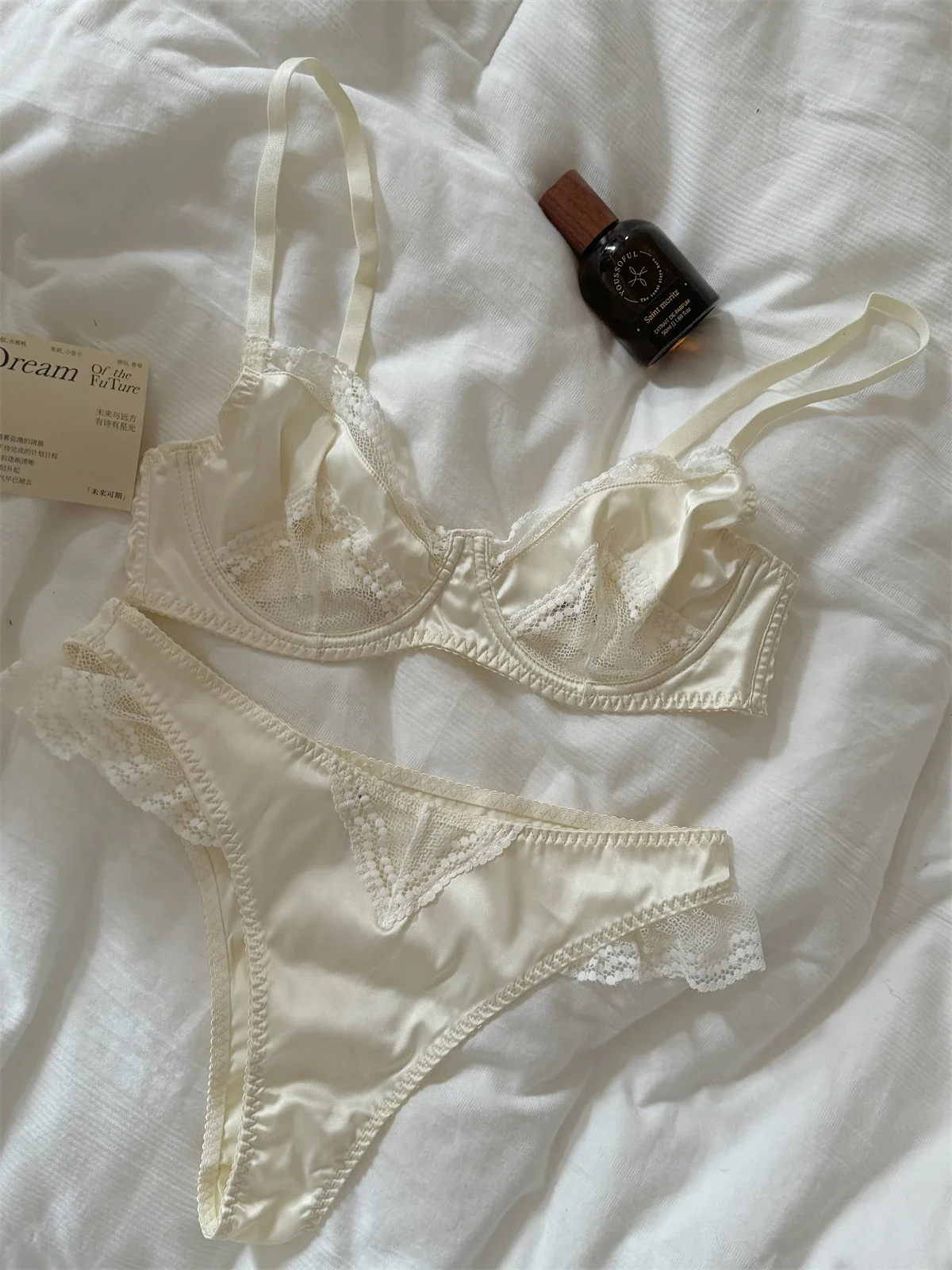 

Кружевное нижнее белье с вышивкой, сексуальный бюстгальтер, дышащее удобное женское белье с трусами, костюм, женский бюстгальтер без косточек