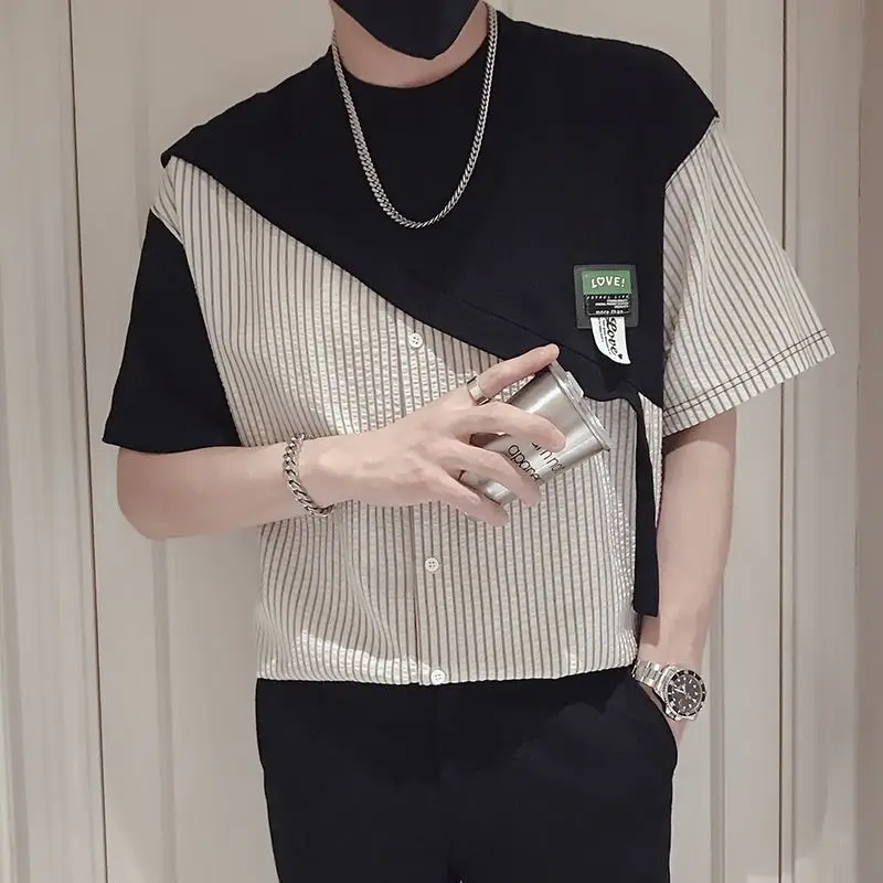 T-shirt rayé à manches courtes pour hommes, faux 2 pièces, vêtements polyvalents, épissé, nouveau style, marque tendance, médicaments Y2K, été 2024