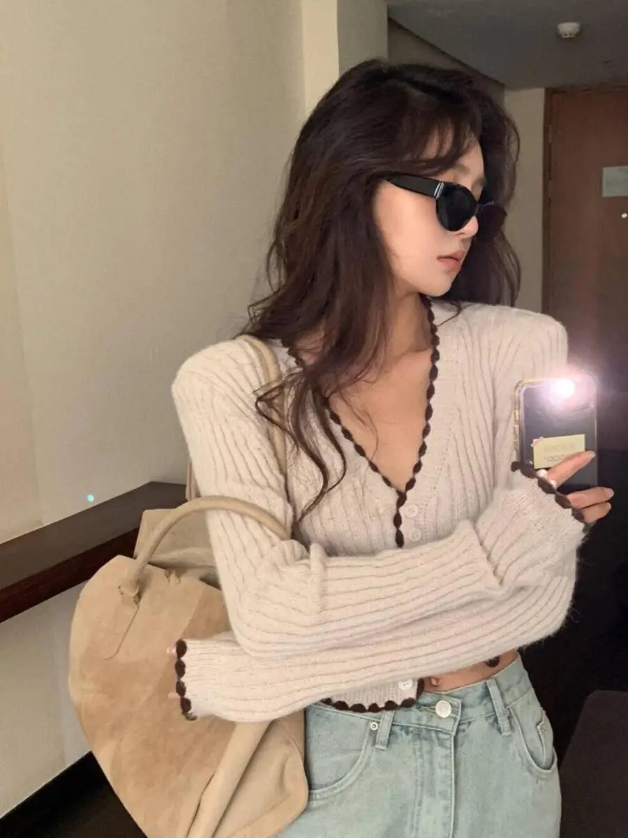 البلوزات لاعبا بالأزرار النسائية امرأة نحى القطن صدفي حافة منتصف طول المدرسة Y2Kcher Preppy الأكاديمية العلمية الدافئة