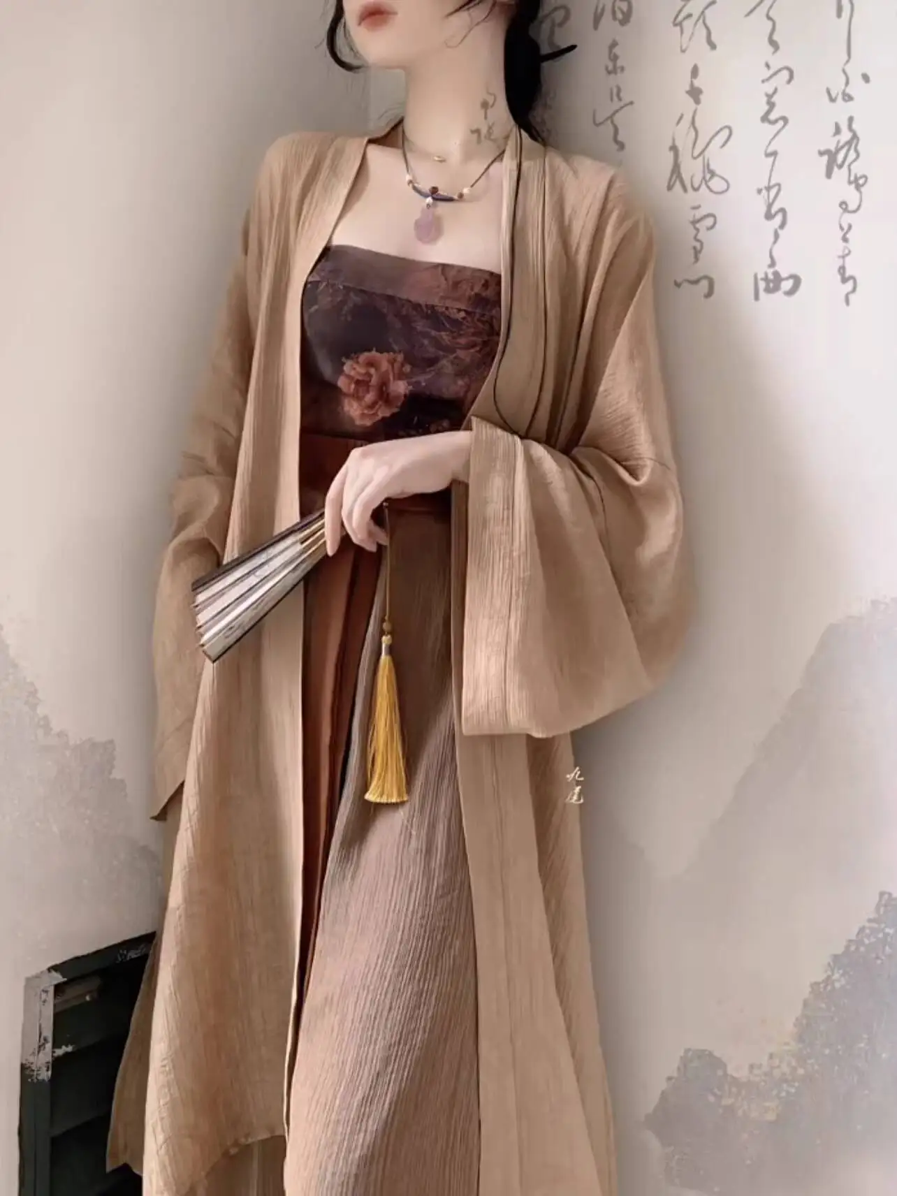 

Women in Hanfu Song Dynasty Style National Style Light Han Style Han Elements Long Shirt Suspender Cosplay Costume Halloween