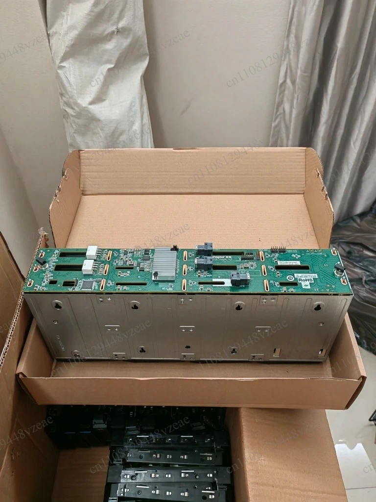 hot-swappable-sas-sata-hard-disk-with-expansion-chip-for-5212m4-12-bit-hard-disk-cage-supports