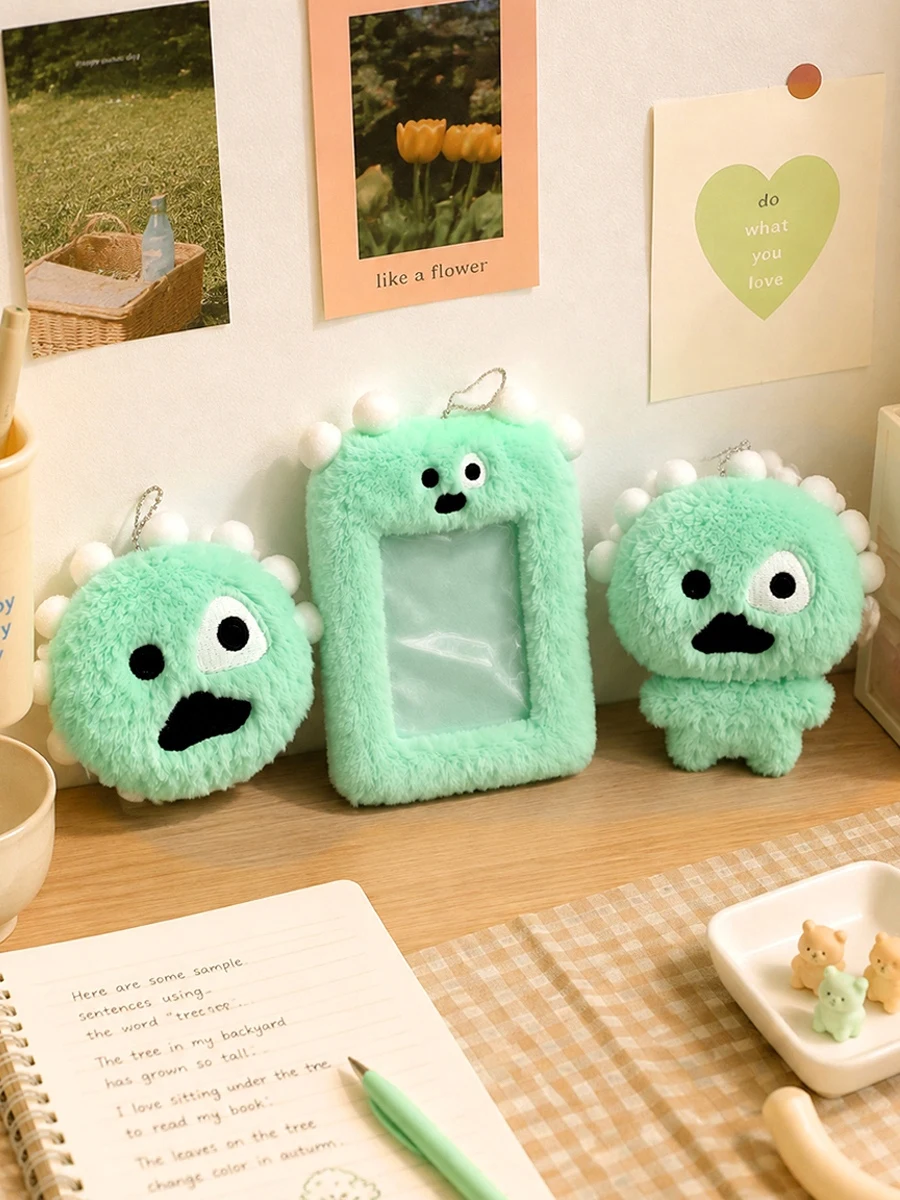 Kpop Plüsch-Fotokartenhalter, Rucksackanhänger, Schlüsselanhänger, SEONGHYEON KEONHO JAMES JUHOON MARTIN Kollektion – Detail 1