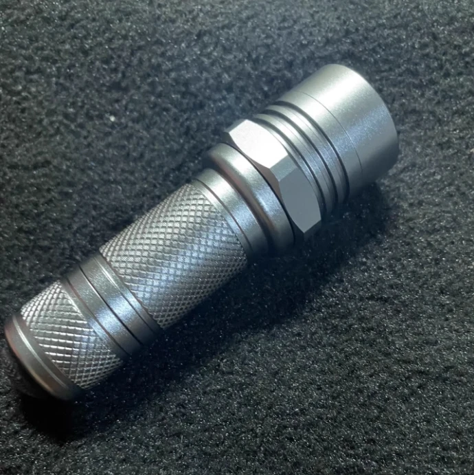 Used EDC aluminum alloy Flashlight Decompression toys