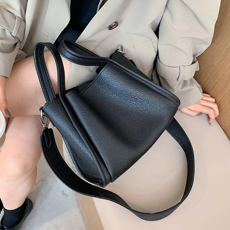 Totes Ladies Hand Bag Casual Cute Small PU Leather Crossbody Bags for Women 2022 Winter Shoulder Handbags Female Travel Kawaii