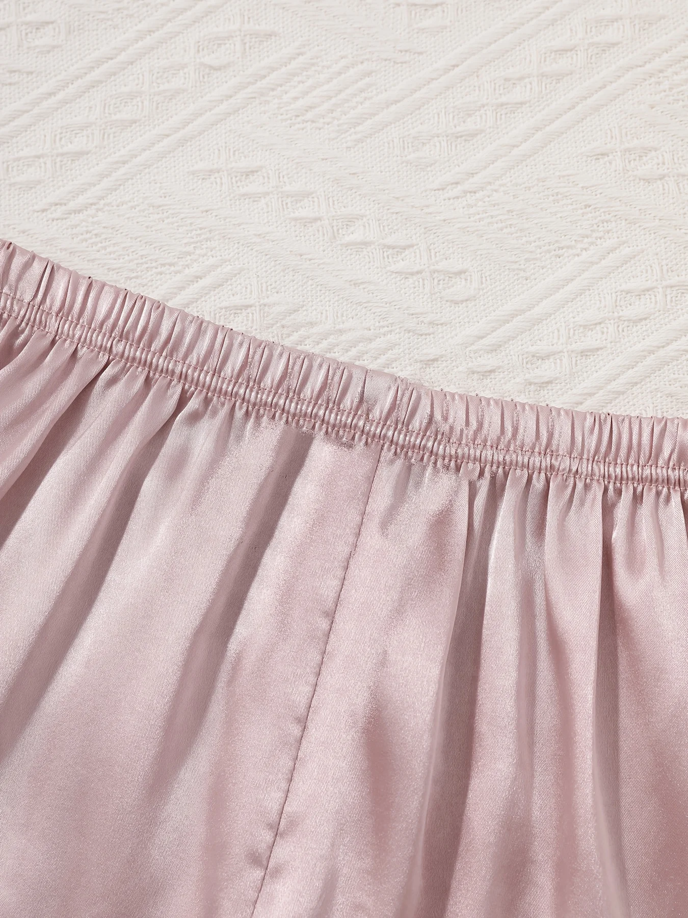 Pakaian Tidur Musim Panas Model Santai Bahan Sutra Satin Polos Set Piyama Kasual Wanita, Atasan Kancing Kerah Pendek & Celana Pendek yang Nyaman