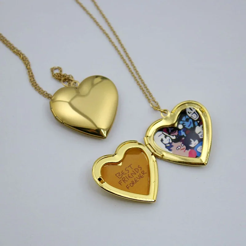 Anime Undertale XTALE Cross Sans Cosplay corazón amarillo foto familiar collar de acero inoxidable amor corazón colgante collar para mujer