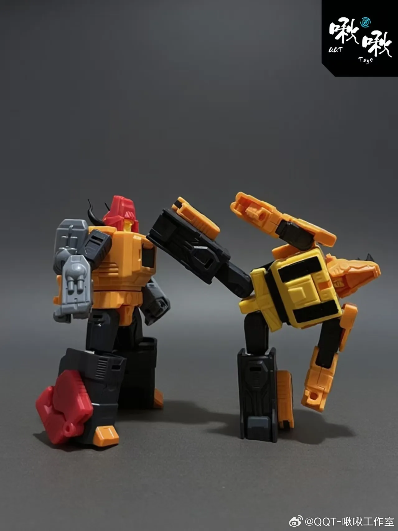 QQT Predaking Mechanical Beast Robot Transformación 5IN1 Predacons Figura de acción