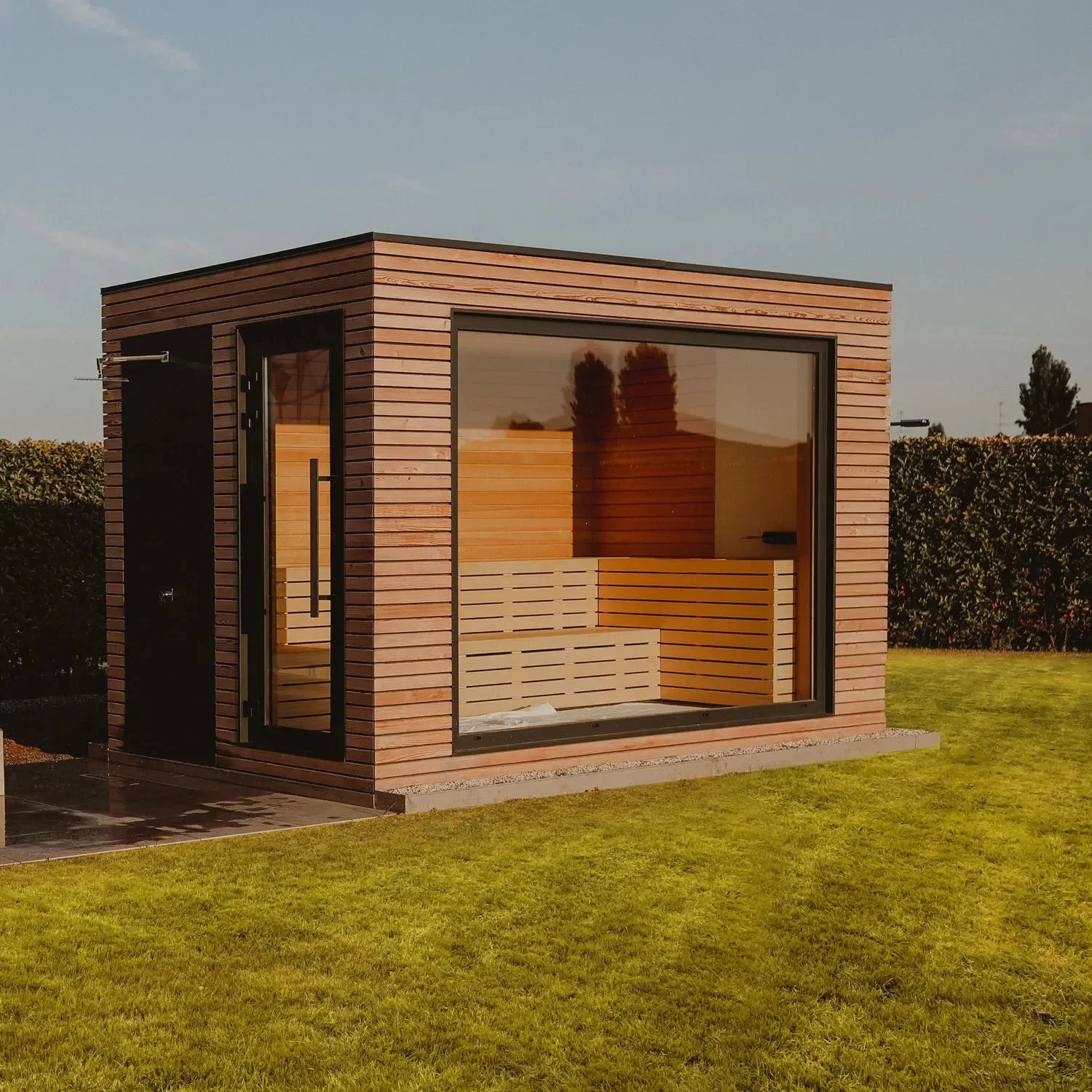 Deluxe outdoor plaza smart steam sauna 4-6 person wet steam