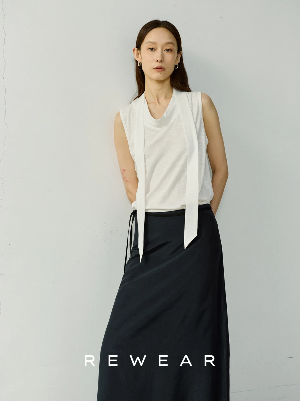 

REWEAR Artistic Linen Feel Svel Knitted Vest Top f High Collar Cotton Linen Blend Women's Summer Thin Outerwear