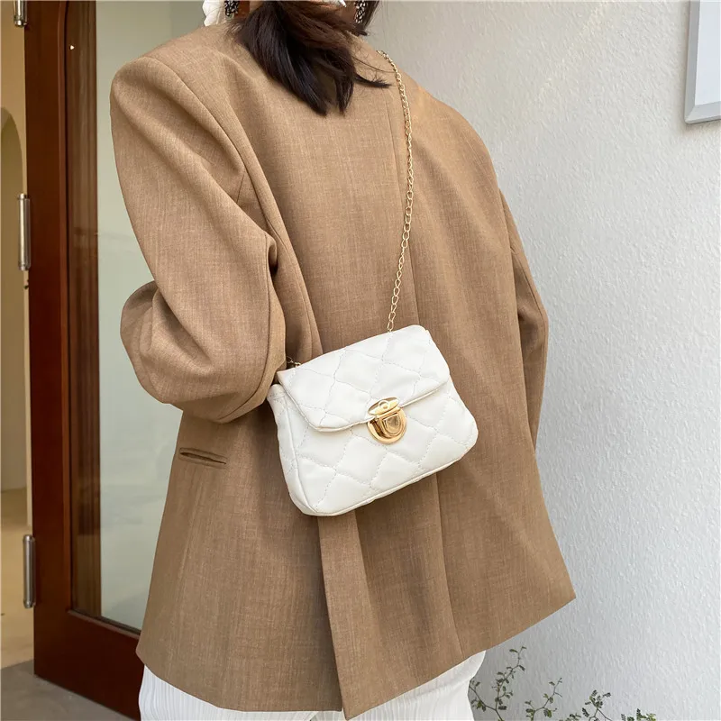 

Classic PU Handbag Ladies Bag Girls Gift Preferred Plaid Delicate Buckle New Simple High Quality Hot Selling Envelope Bag