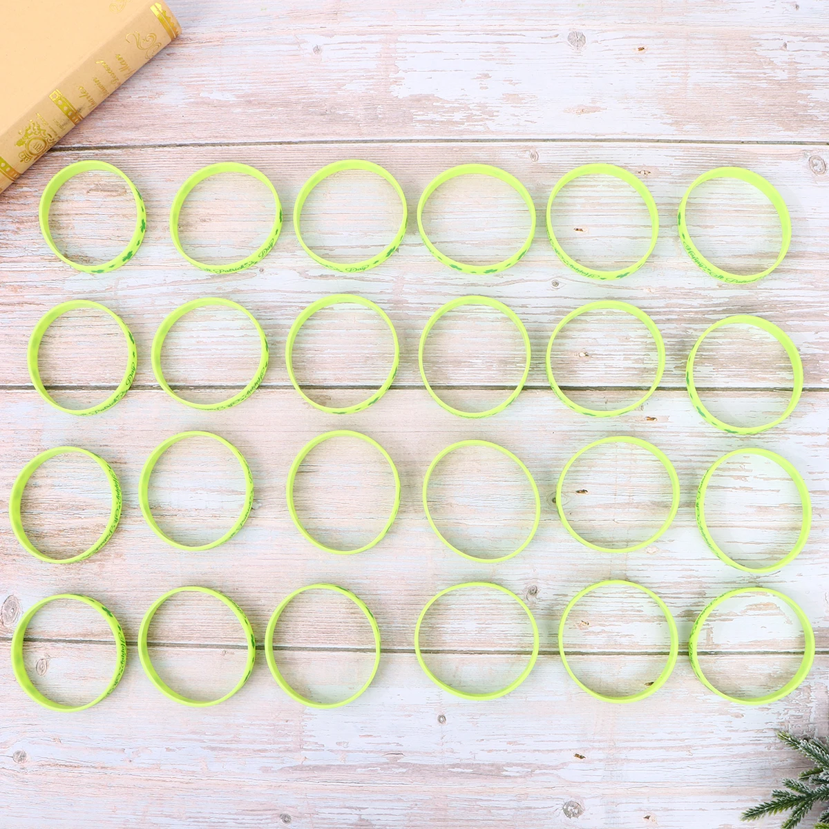 

Clover Bracelet Girls Bracelets Festival Party Decorations Silicone Wrist Bands