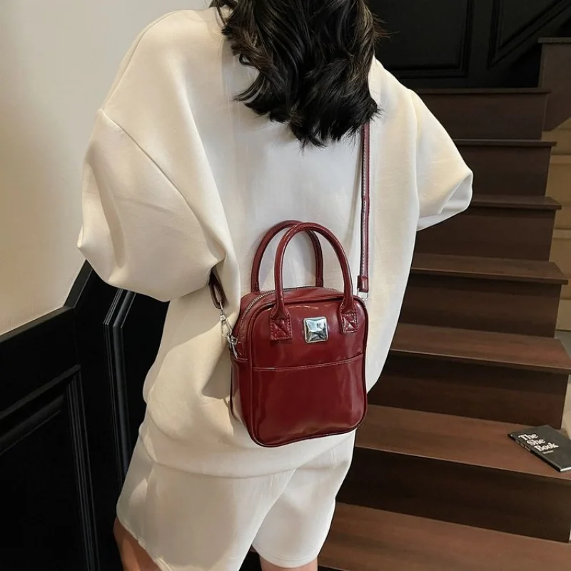 

Luxury Brand Inspired Women's Tote Bag Large Capacity Leather Handbag Waterproof Travel Shopping Bag With Pockets