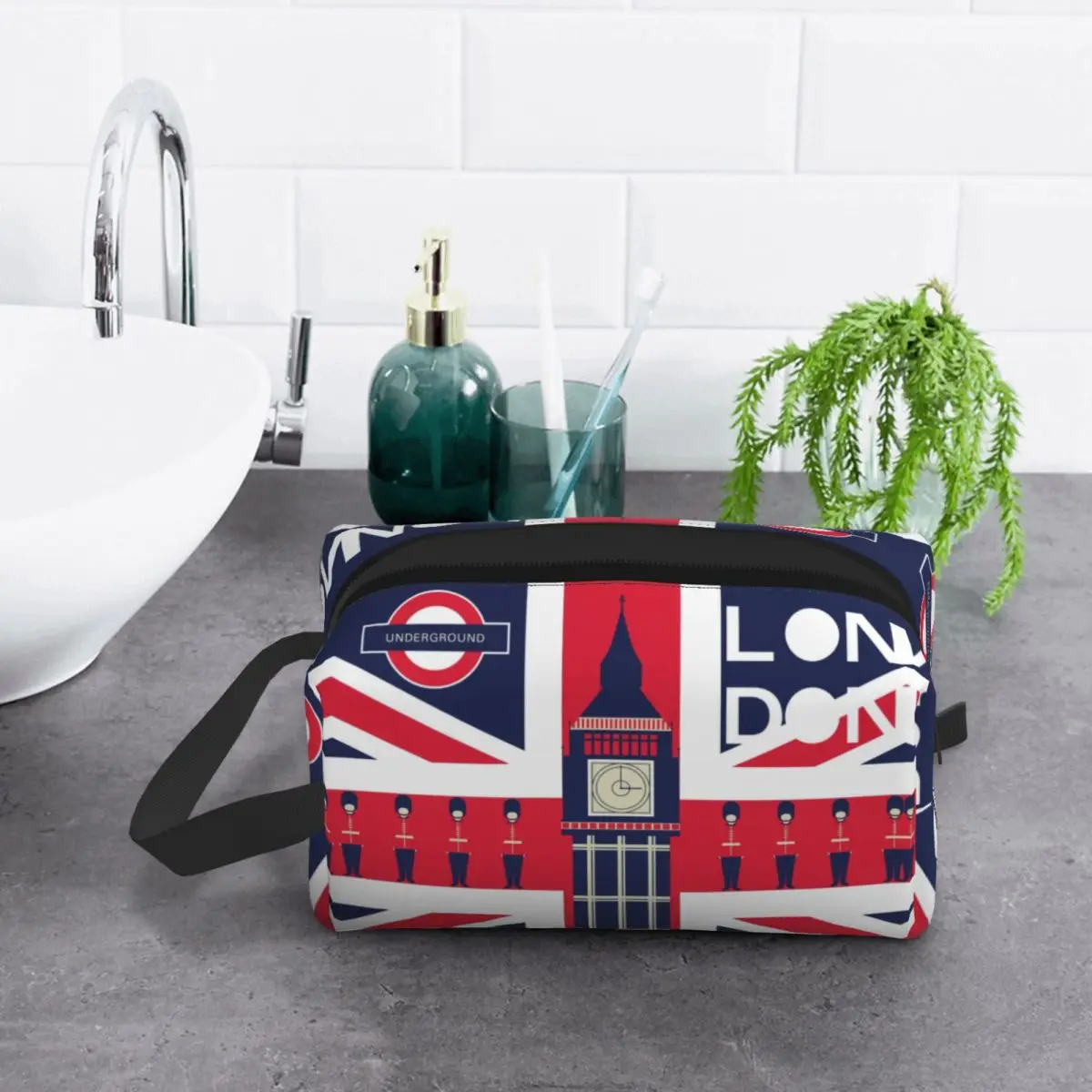 Custom Vintage British Flag With London Symbol Cosmetic Bag Fashion Union Jack Makeup Case Beauty Storage Toiletry Bags