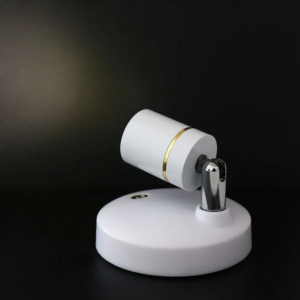 Projecteurs sans fil télécommandés, rechargeables par USB, projecteurs d'armoire rotatifs, angle réglable à intensité variable, projecteurs LED