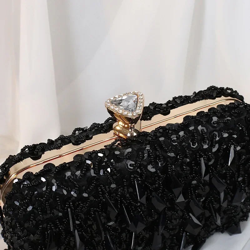 Beaded Pearl Clutch Evening Bag Women Wedding Party Handbag Latch Purse Evening Banquet Bag European Exquisite Bridal Bag