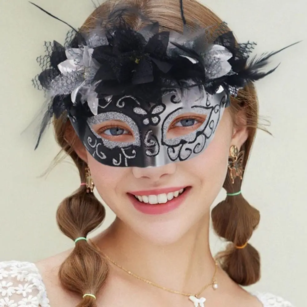 

Half Face Feathered Cosplay Mask Beautiful Paintings Masquerade Decoration Mask Novelty Plastic Halloween Mask for Women Men