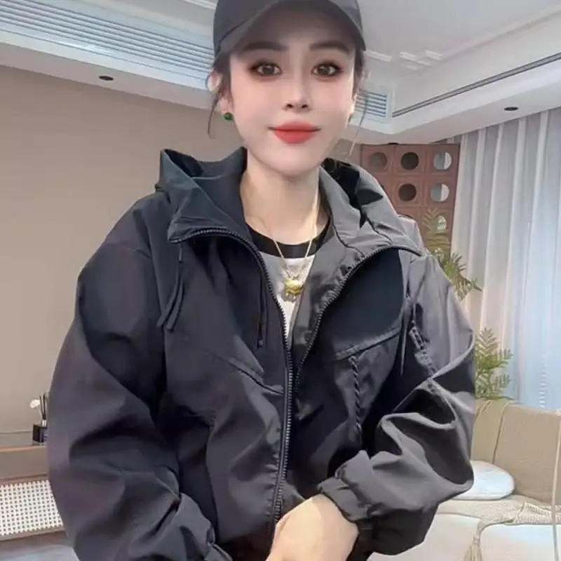 Women's Hooded Assault Jacket for In Spring Autumn New European Style Sports Leisure Jacket for Women Long Sleeved Jacket Tops