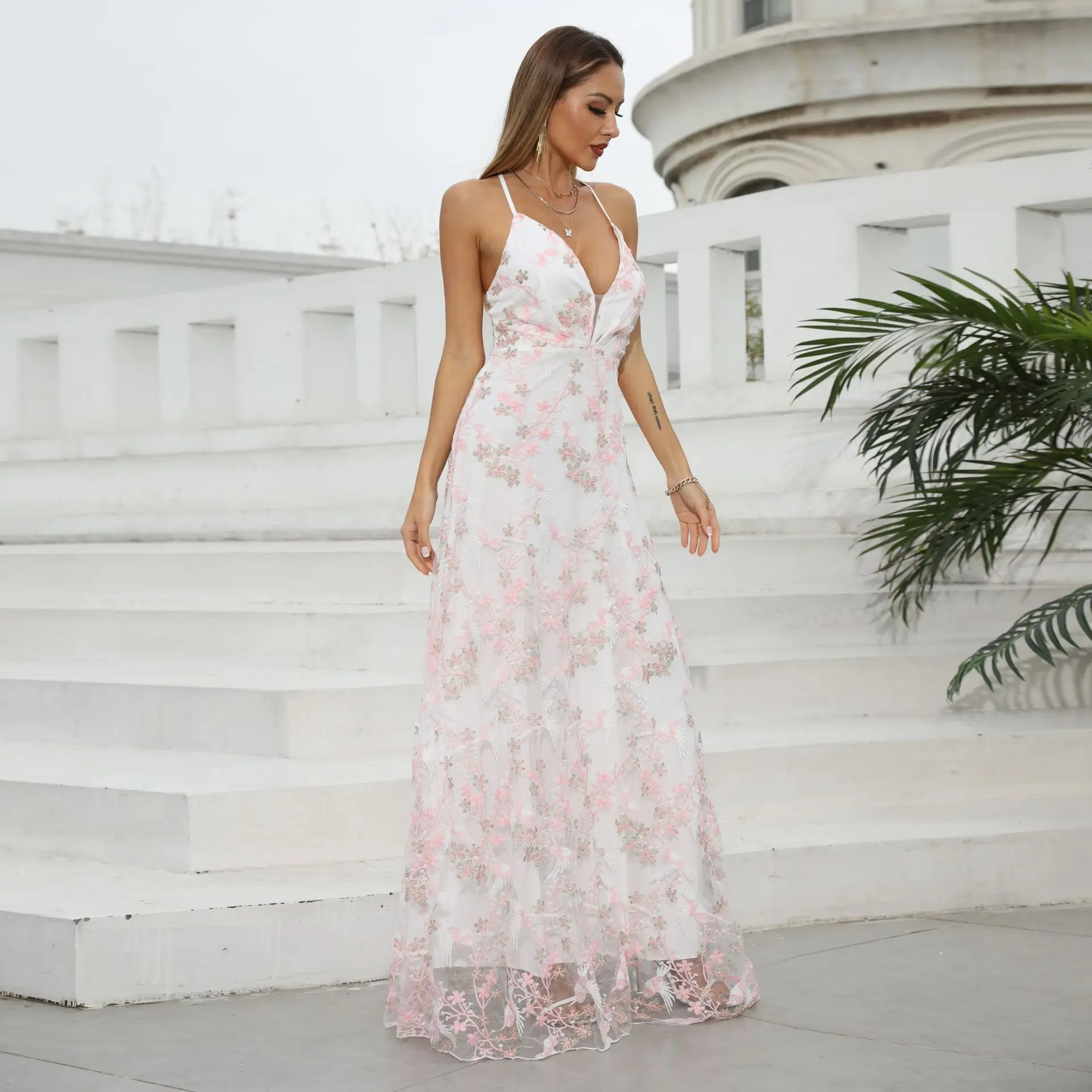 Vestido de novia africano elegante de alta calidad, apliques blancos sin mangas de encaje, alfombra roja, vestido de novia Floral de sirena