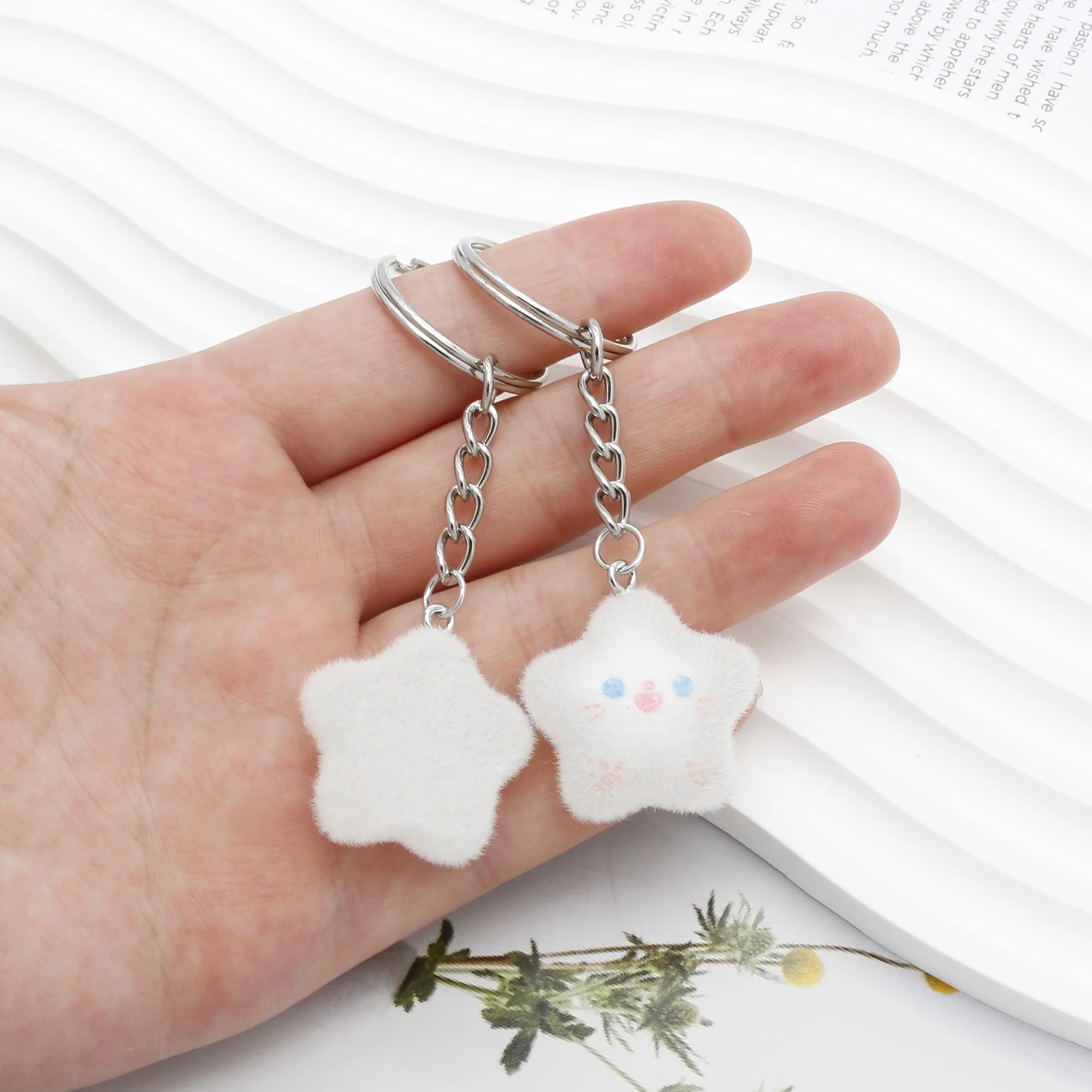

10pcs Resin Flocking Lucky Star Keychain Hanging Ornament Accessories DIY Decoration Flocking Key Holder