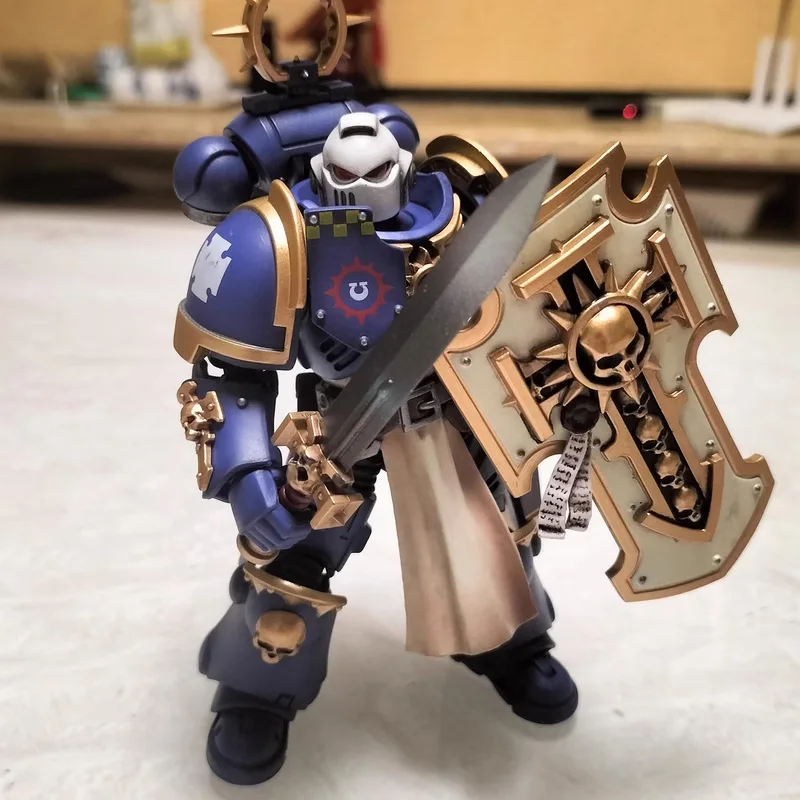 JOYTOY Warhammer 40K Ultramarines Bladeguard Veteran 1/18 Actionfigur 12cm Bruder Sergeaht Proxio Puppe Legion XIIIth Spielzeug Geschenk