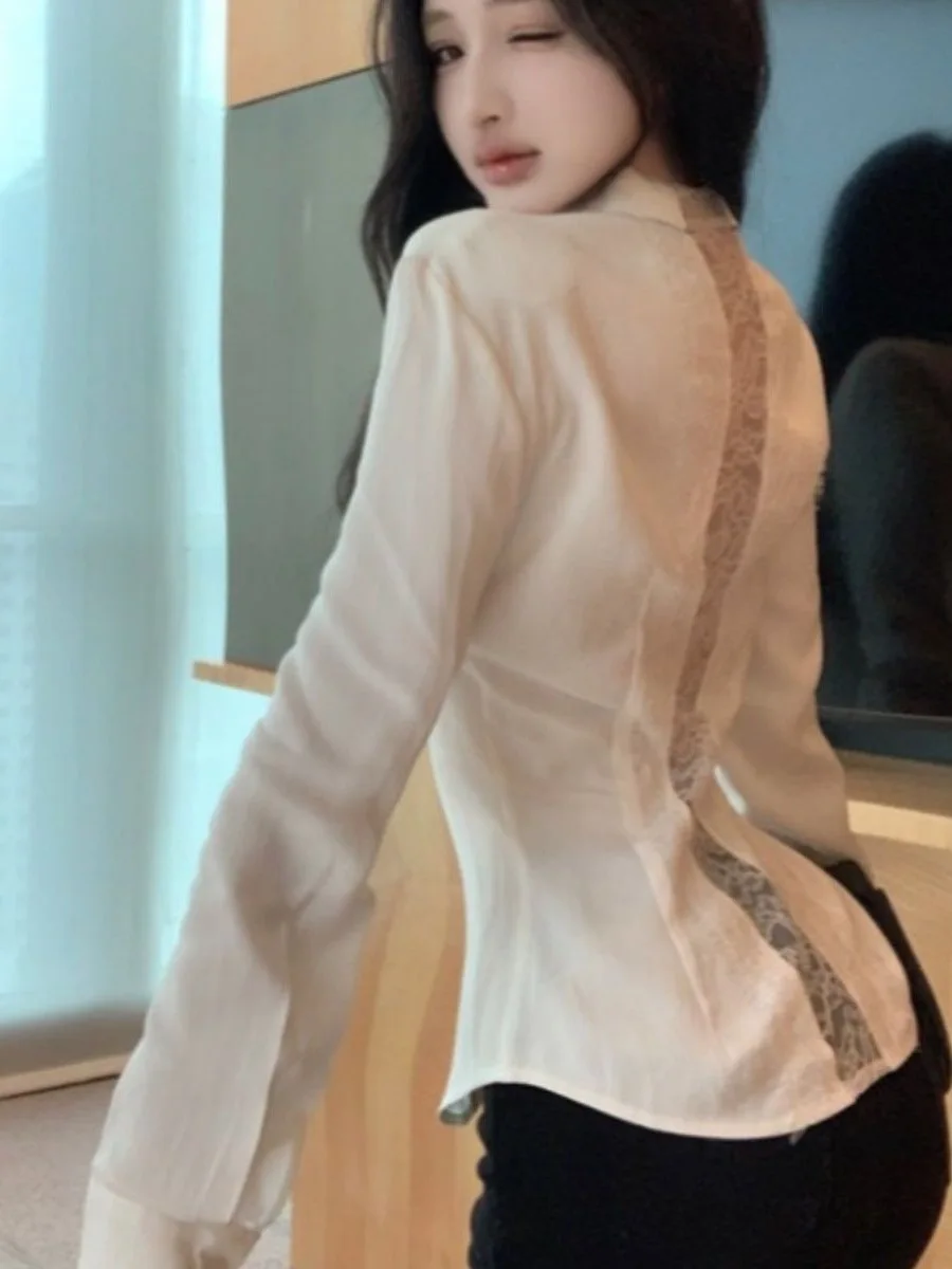 

Slim Fit Long Sleeve Black Lace Patchwork Short Shirt Women's Small V-neck Pure Color Commute Style Polyester Fabric Shirt