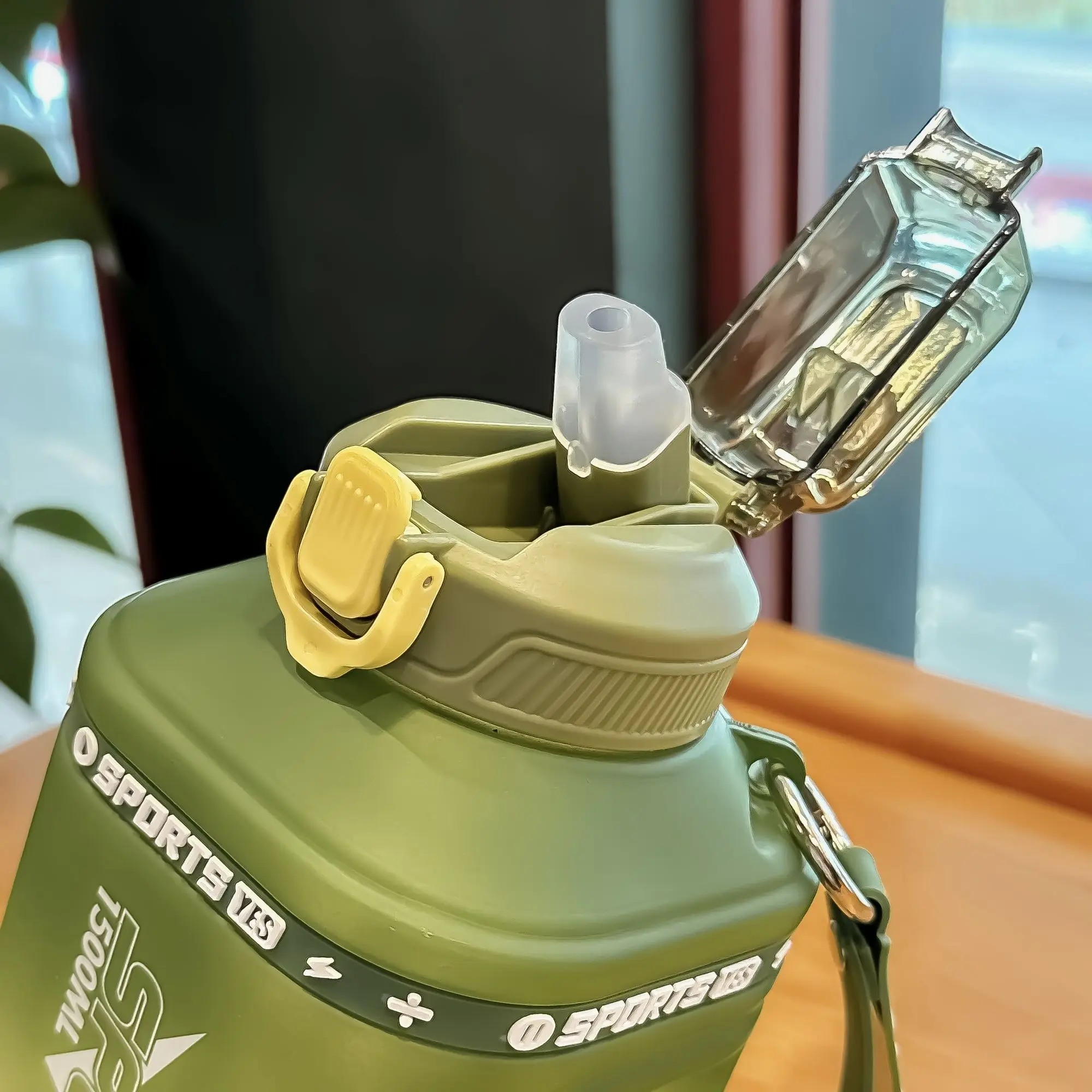 Borraccia da palestra da 2,5 litri - Brocca fitness ad alta capacità per uomo con segnaletica temporale |   Senza BPA e impermeabile per allenamenti e attività all'aperto