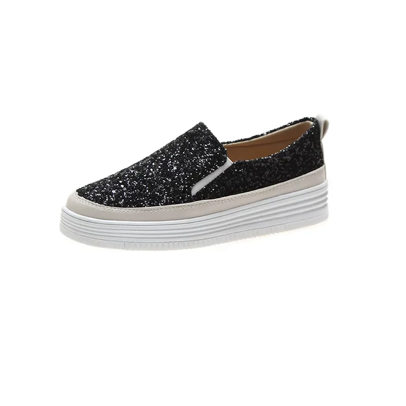 

2025 Summer women's casual fashionable girls' flat bottomed comfortable round toe sleeves with soft soles, versatile footwear