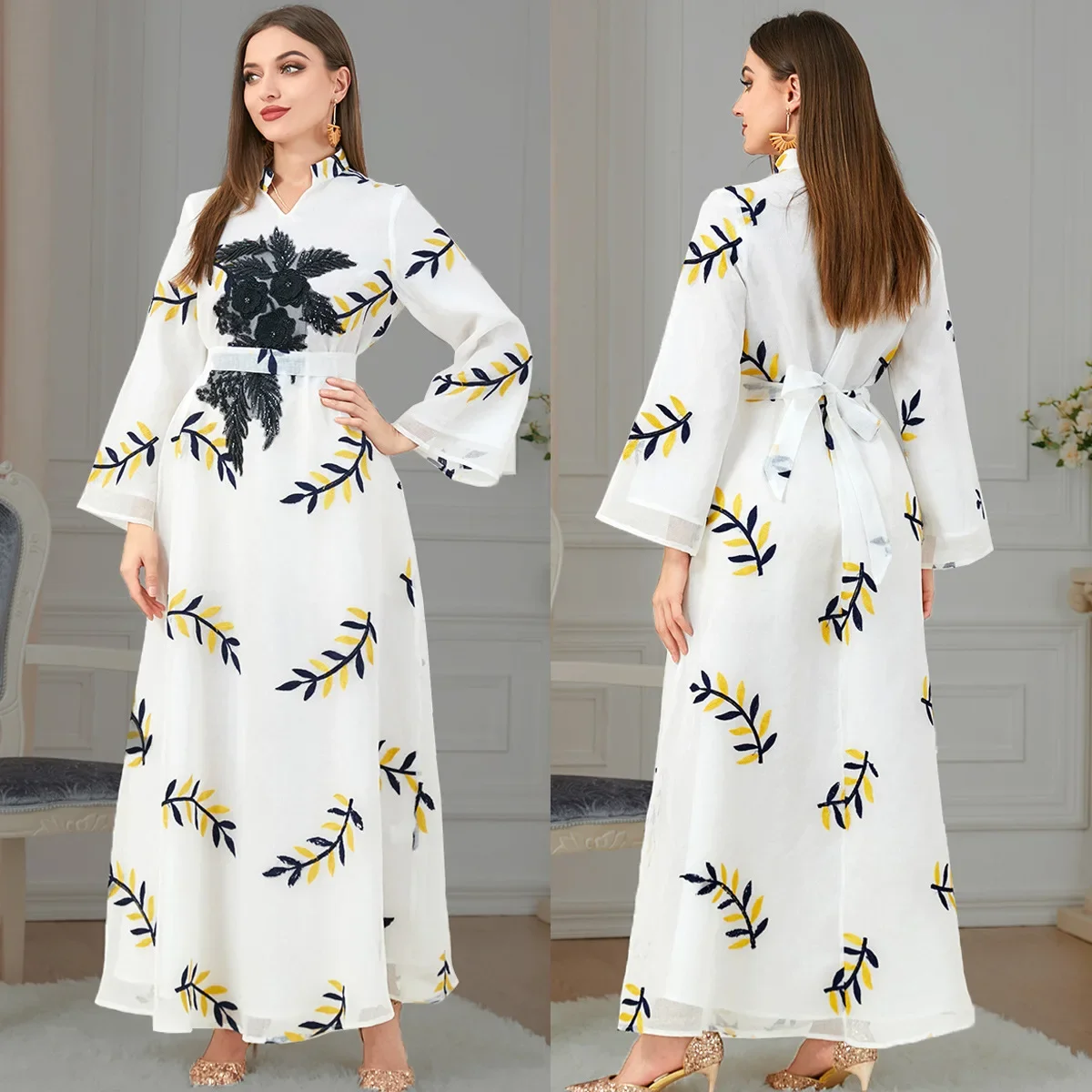 

Muslim Long Sleeved Women Dress Embroidered Long Dress Temperament Turkey Middle East Femme Robe Floral Loose African Dresses