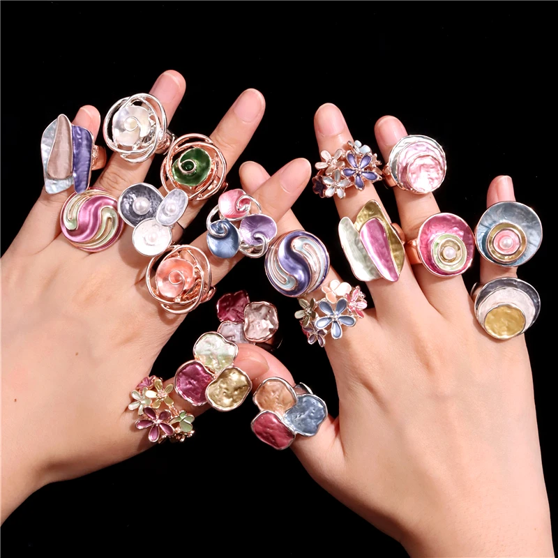 Huanzhi Bloem Chunky Ringen Voor Vrouwen Boheemse Parel Kleurrijke Emaille Y 2K Grote Vintage Verstelbare Elastische Touw Sieraden 2023 Nieuwe