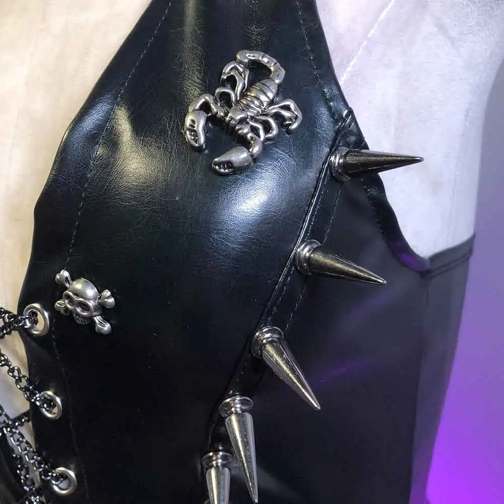 Goth Punk Rock Emo Teschio Y2K TOPS Teen Borchiato Rivetto Carro armato gotico Kawaii E-Girls anni '90 Eco Club Wear Fai da te fatto a mano Grunge Harajuku