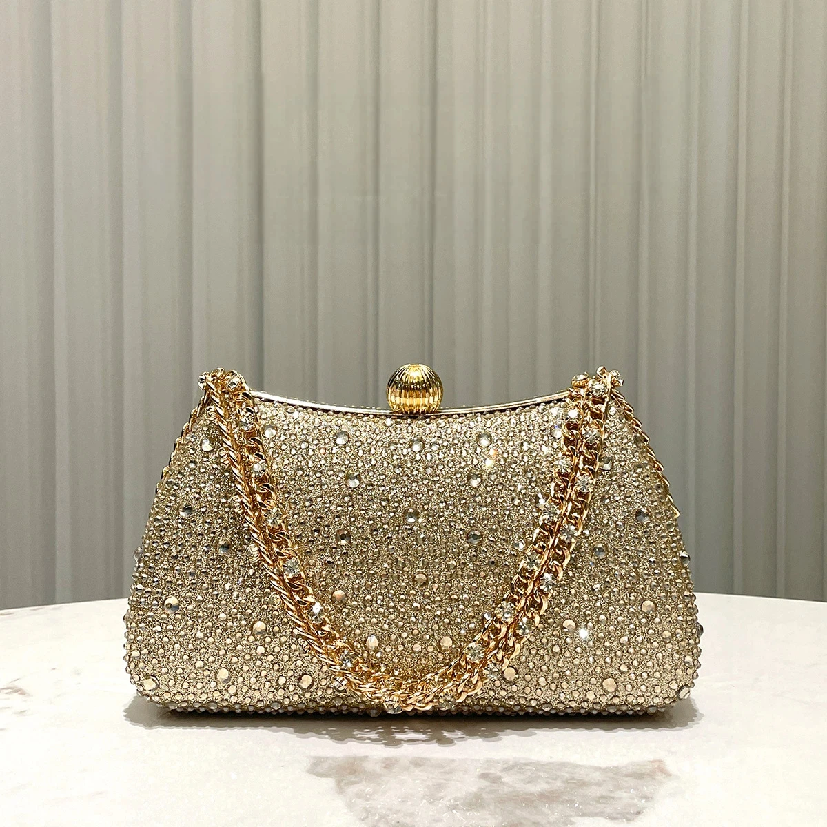 

Women's Luxury Golden Evening Gown Handbag with Sparkling Rhinestones Inlaid for Dinner Bag,Ladies' Fashionable Elegant Handbag