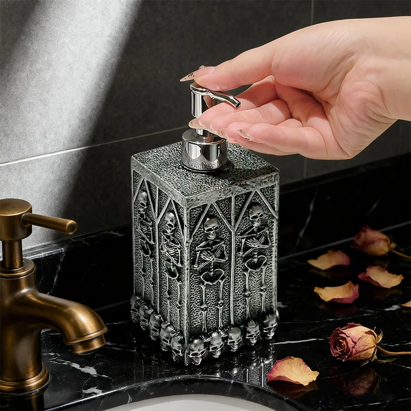 

1pc Resin Skull lotion bottle Hand Sanitizer Refill Bottle Shampoo Shower Gel Makeup Remover Storage Soap Dispenser for Bathroom