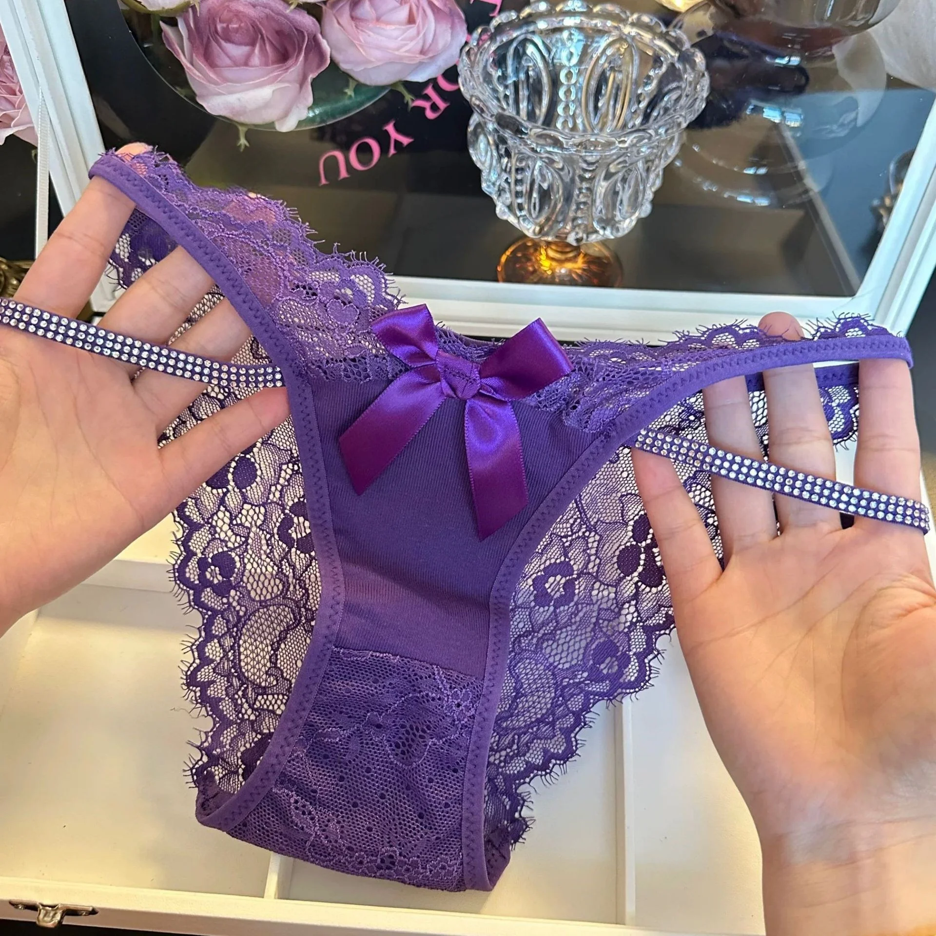 Dentelle strass filles Sexy G String culottes femmes sous-vêtements slips creux String Transparent Lingerie intimes