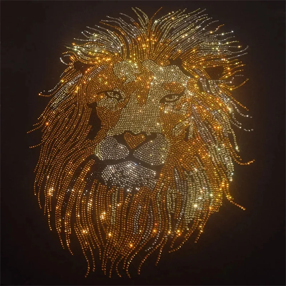 

Hot lion head exquisite shiny fashion large cloth stickers hot diamond sequins DIY clothes T-shirt decorative patch clothing acc