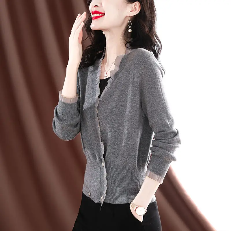 

Elegant V-Neck Solid Color Spliced Button Ruffles Blouses Casual Tops 2022 Autumn New Commute Women's Clothing All-match Shirt