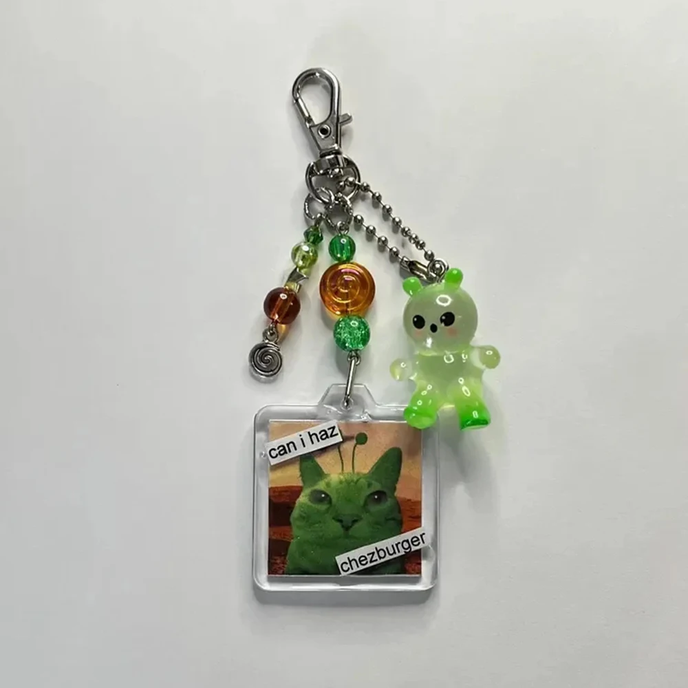愚かなエイリアンキーホルダーかわいい樹脂エイリアンスタービーズ電話チャームチェーン iPhone 15 CCD カメラ通学キーペンダント