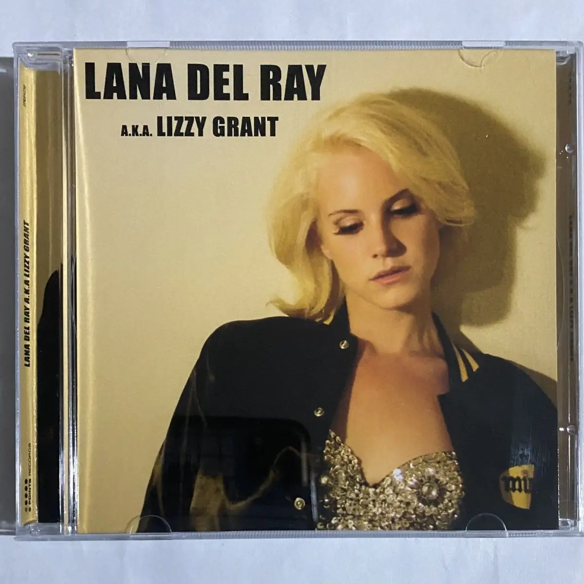 

Новый музыкальный компакт-диск Pop Lana Del Ray A K A Lizzy Grant Альбом Yayo Music Record Walkman Car Party Soundtracks Box Collection