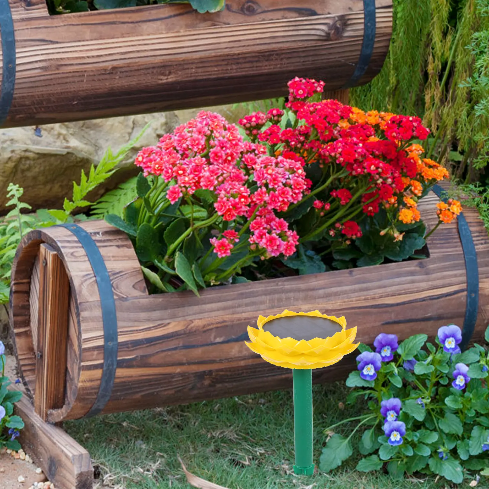 

1pc Lotus Shaped Solar Powered Portable Outdoor Speaker Buddha Songs Music Portable Speaker Box For Gift Easy Operation