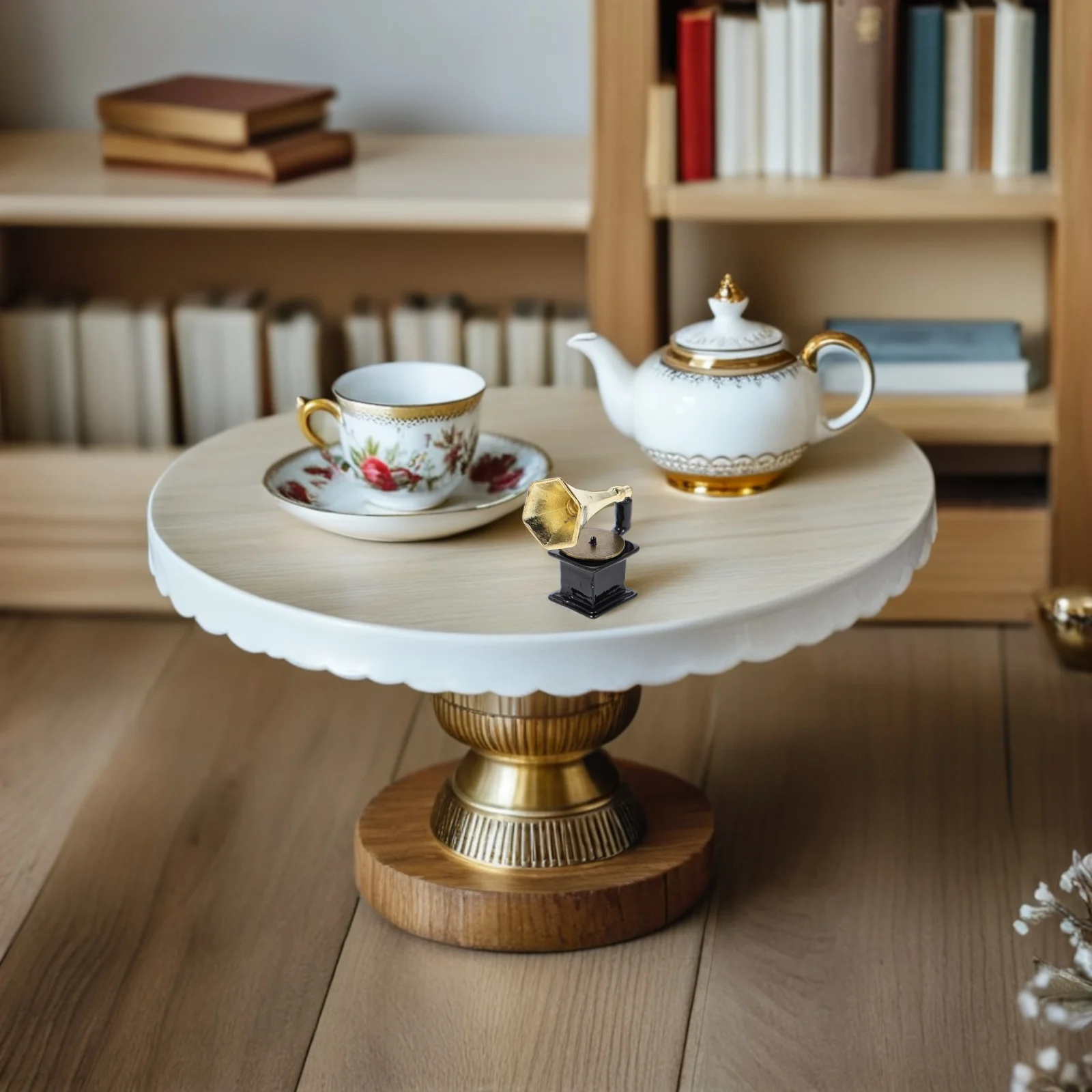 Mini fonógrafo vintage de 2 peças: toca-discos retrô realista para miniaturas de casa de bonecas - peça de arte de exibição de metal resistente para casa